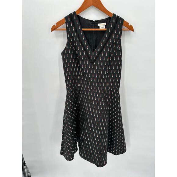 SHOSHANNA Elvira V-Neck Fit & Flare Black Red Lipstick Print Dress // 2 - Picture 2 of 11